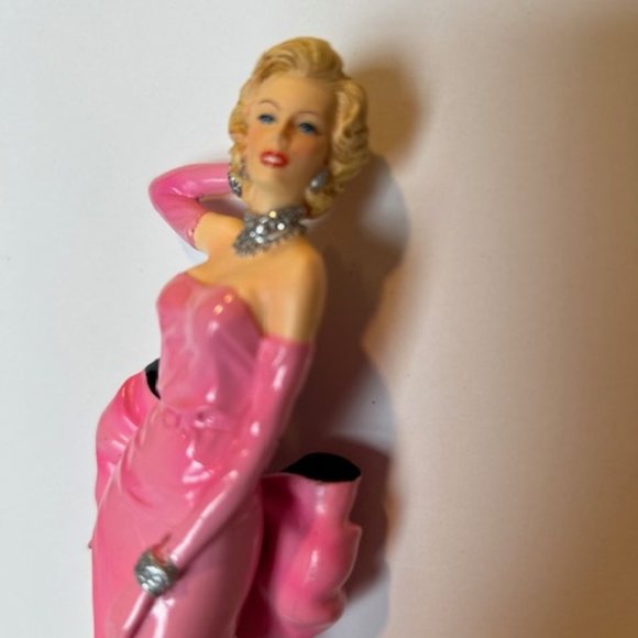 Figurine en carton - Marilyn Monroe à la plage - en Blanc - Haut 169 cm